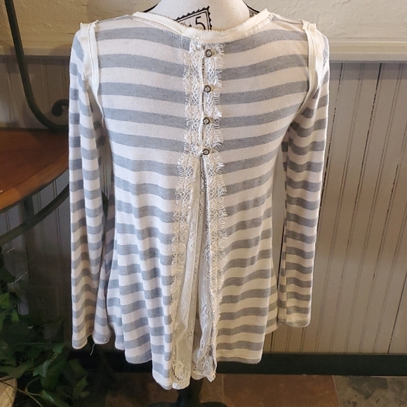 💞Rewind* Top - Picture 2 of 5